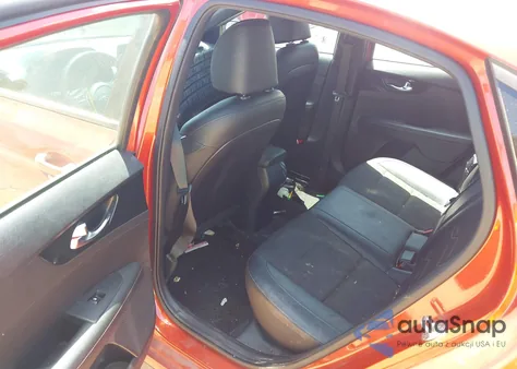 2020 Kia Forte Gt-Line из США, поврежденный, VIN 3KPF34AD6LE252132